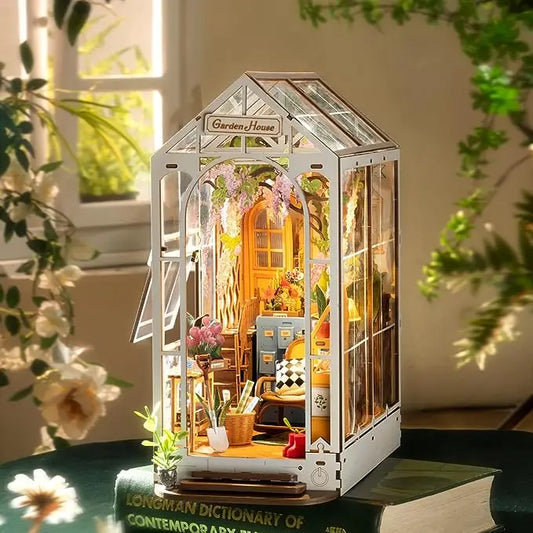 GARDEN HOUSE 3-D WOODEN MINIATURE BOOK NOOK KIT